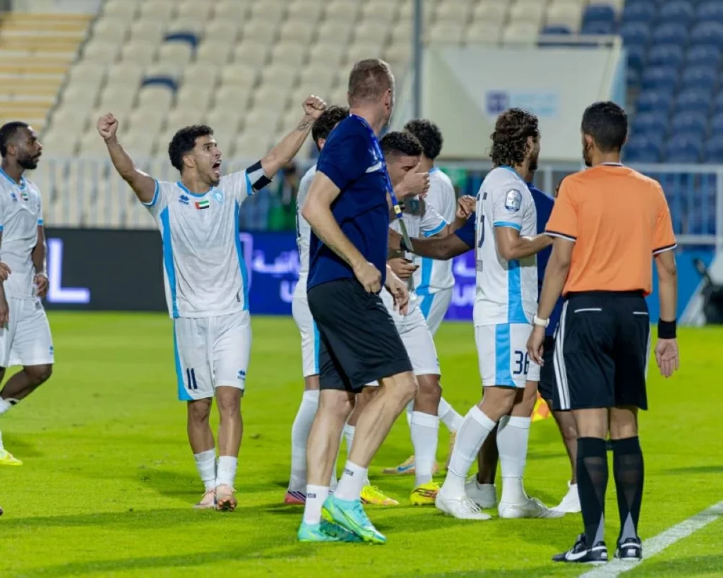 هزم بني ياس في الدقيقة 90+6 .. حتا يصطاد الانتصار الأول