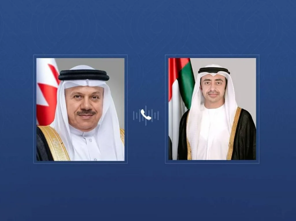 عبدالله بن زايد وعبداللطيف الزياني يبحثان هاتفياً مستجدات المنطقة
