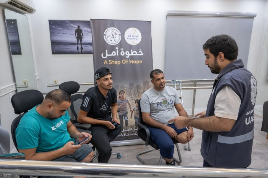 ضمن برنامج “خطوة أمل”.. المستشفى الإماراتي العائم يوفر أطرافاً صناعية لـ21 مصاباً فلسطينياً ليرتفع إجمالي المستفيدين إلى 72