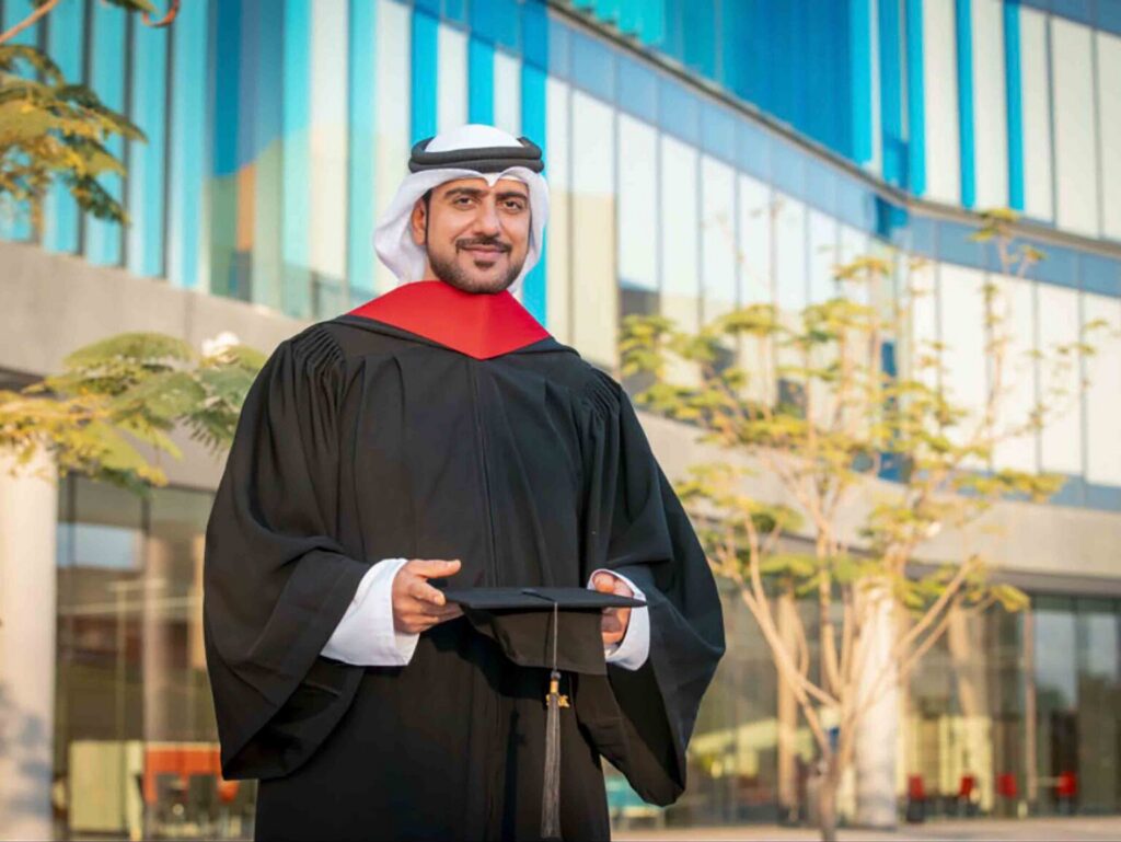 جامعة عجمان تطلق “برنامج زمالة طلبة الدكتوراه” لتنمية الكفاءات الوطنية