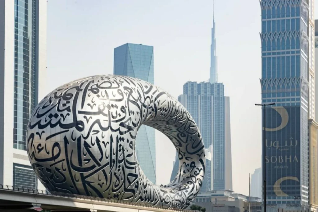 «دبي للمستقبل» و«أوكسا» تطلقان مختبر الخدمات اللوجستية ذاتية القيادة