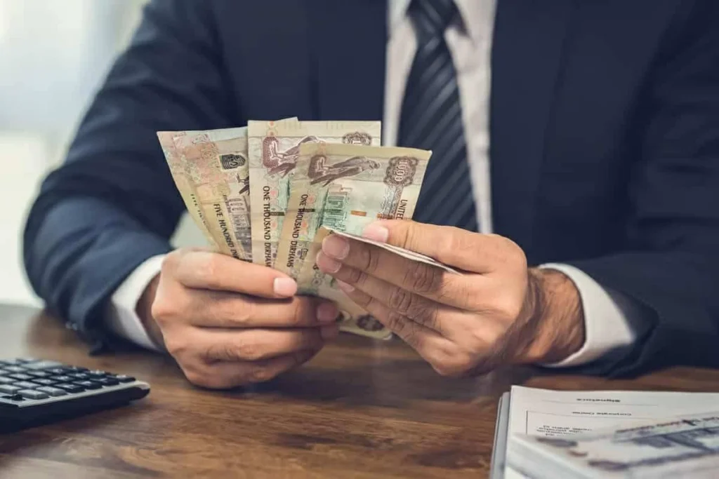 رواتب الإمارات ترتفع بمتوسط 3.4% في 2026