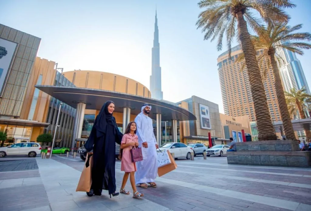 استثمارات مليارية تُحلّق بقطاع التسوق في دبي إلى العالمية